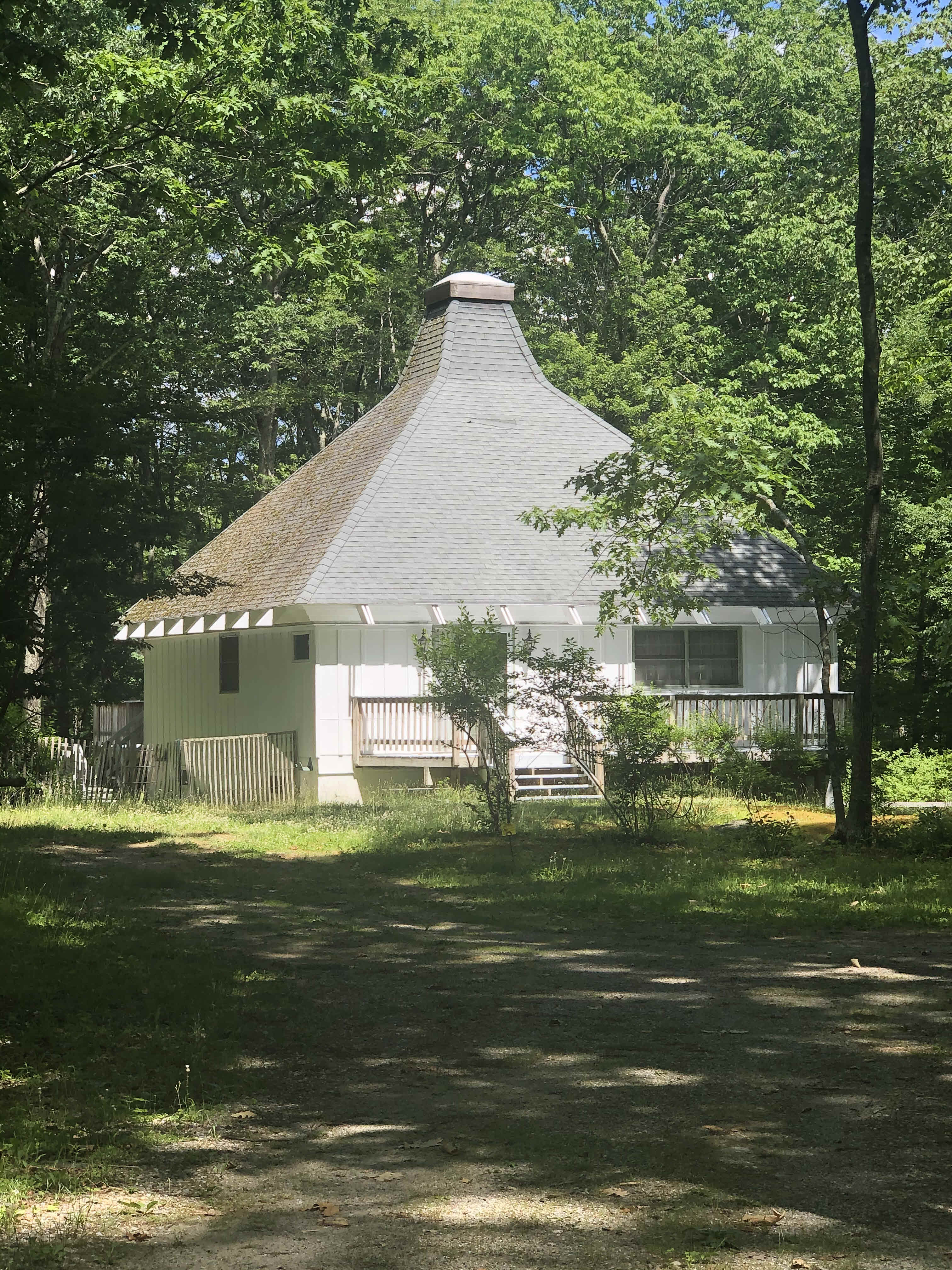 Building photograph for 35 RESERVOIR ROAD